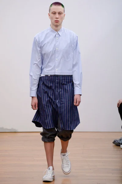 Look 32